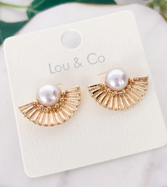 The Most Luxurious Gold Fanned Pearl Earrings